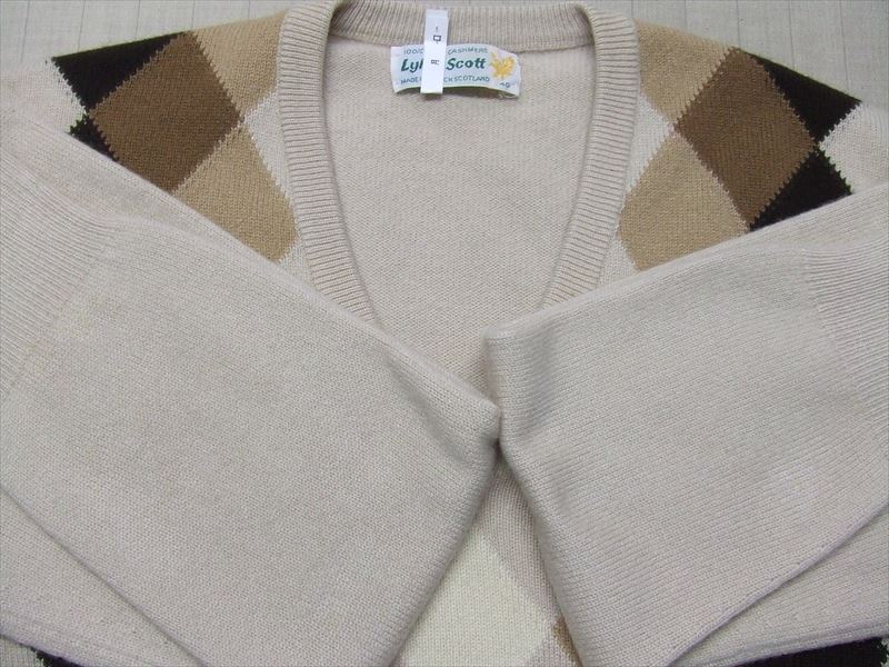 カシミヤセーターに付いた不明なシミ|愛知洗い人｜愛知県染み抜きのできるクリーニング店紹介サイト