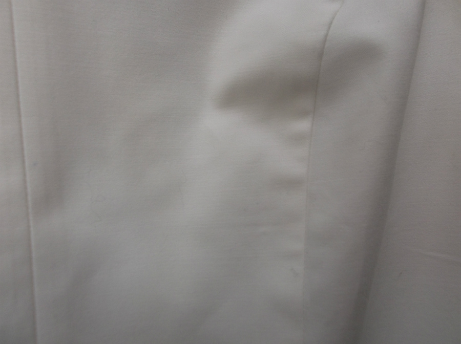 ワンピースの食べ物によるシミ|愛知洗い人｜愛知県染み抜きのできるクリーニング店紹介サイト