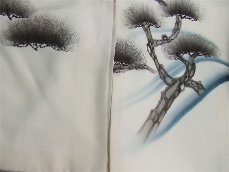 お宮参り着物、10年以上前のシミ|愛知洗い人｜愛知県染み抜きのできるクリーニング店紹介サイト