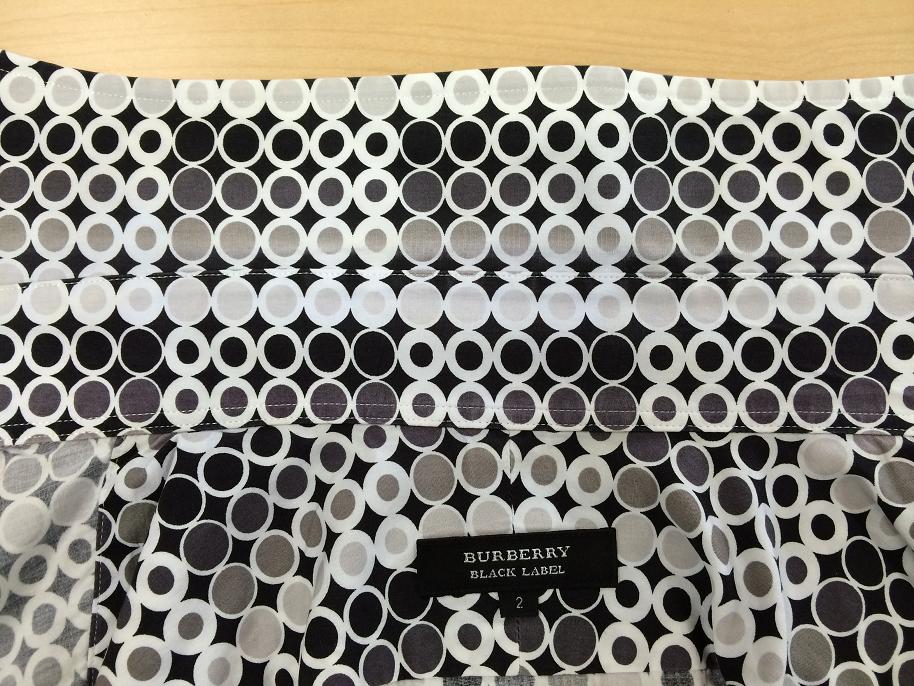 バーバリーシャツ　襟の黄ばみ　復元再生加工|愛知洗い人｜愛知県染み抜きのできるクリーニング店紹介サイト