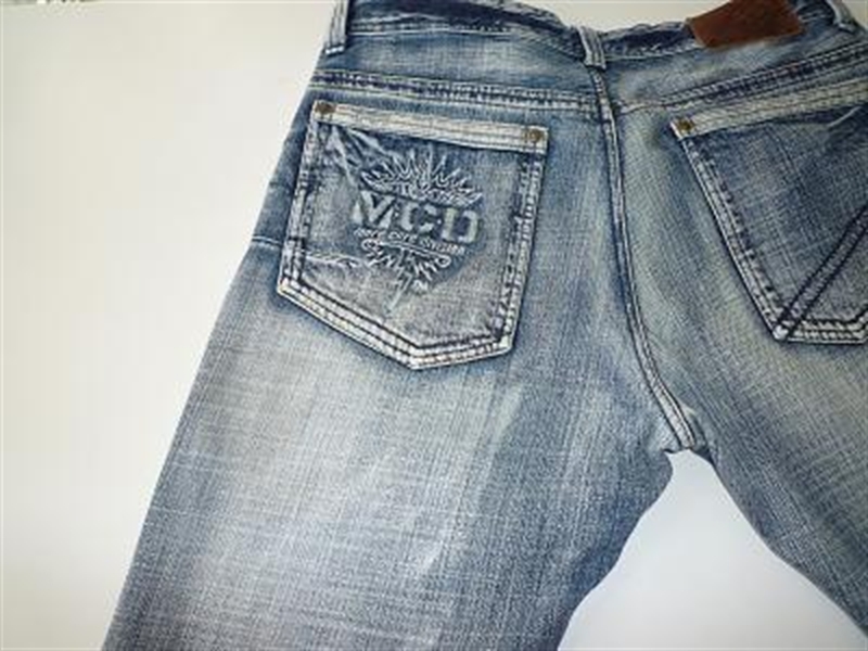 デニムに付着したガンコな機械油の汚れ|愛知洗い人｜愛知県染み抜きのできるクリーニング店紹介サイト