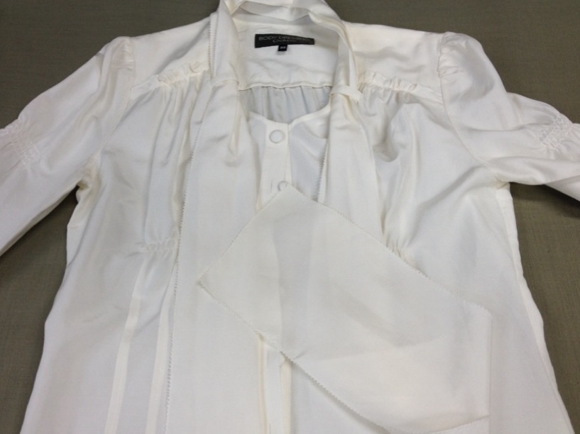 ブラウスの食べこぼしのシミ|愛知洗い人｜愛知県染み抜きのできるクリーニング店紹介サイト