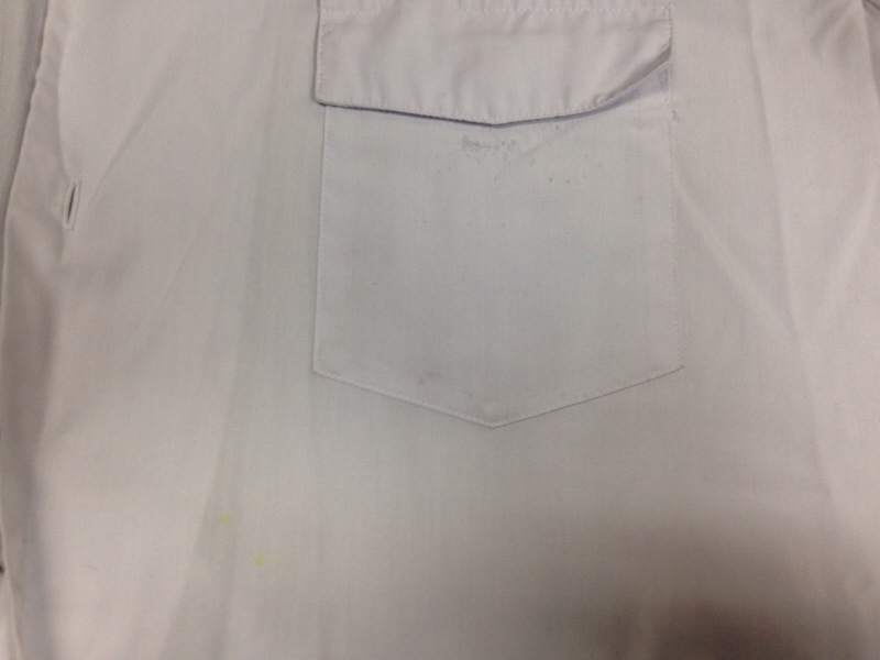 Yシャツについたサビのシミ|愛知洗い人｜愛知県染み抜きのできるクリーニング店紹介サイト