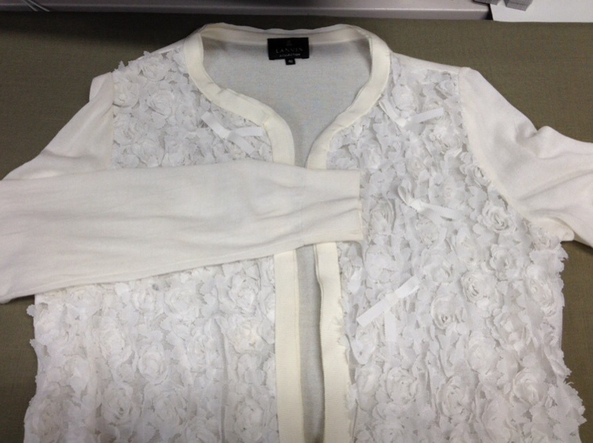 あっ、カーディガンにお茶が！|愛知洗い人｜愛知県染み抜きのできるクリーニング店紹介サイト