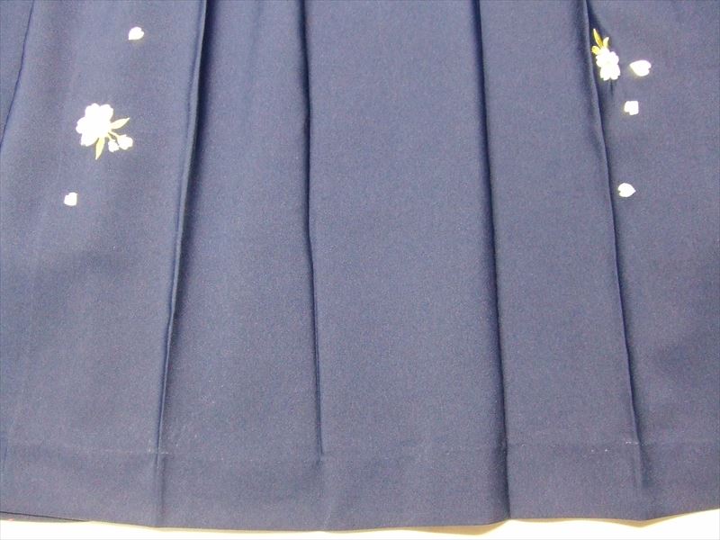 袴に付いたペンキのシミ|愛知洗い人｜愛知県染み抜きのできるクリーニング店紹介サイト