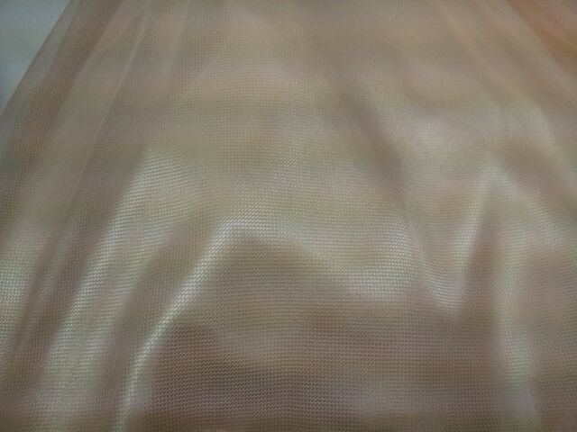 お気に入りのドレス|愛知洗い人｜愛知県染み抜きのできるクリーニング店紹介サイト