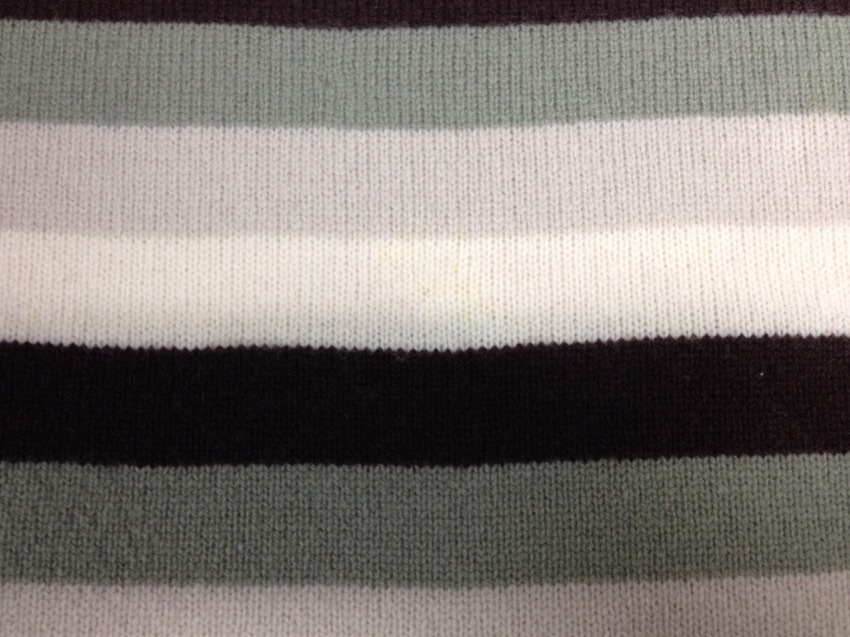 セーターについた古い食べこぼしのシミ？ 黄ばみのシミ|愛知洗い人｜愛知県染み抜きのできるクリーニング店紹介サイト