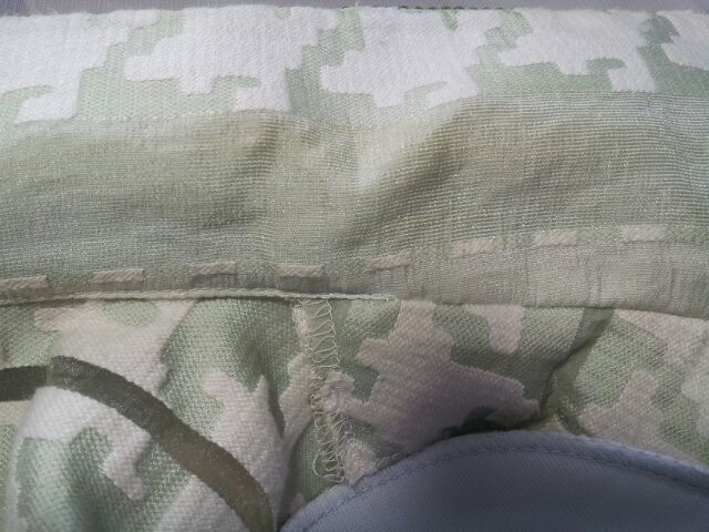 気になるエリのしみ|愛知洗い人｜愛知県染み抜きのできるクリーニング店紹介サイト