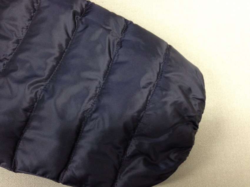 ダウンジャケットの袖にペンキのシミ|愛知洗い人｜愛知県染み抜きのできるクリーニング店紹介サイト