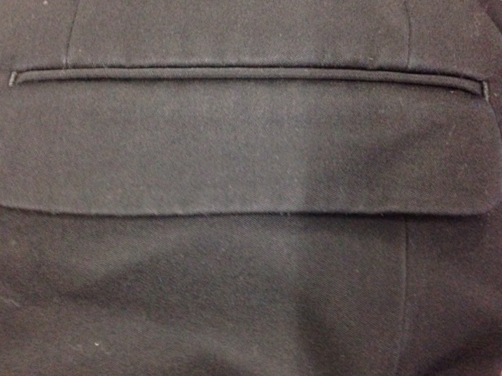 学生服に付いたアクリル絵具の染み抜き|愛知洗い人｜愛知県染み抜きのできるクリーニング店紹介サイト