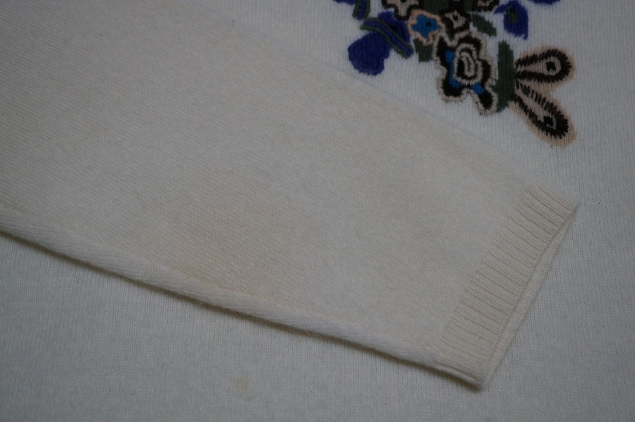 私は珈琲で一休み、セーターもシミ抜きで一休み|愛知洗い人｜愛知県染み抜きのできるクリーニング店紹介サイト