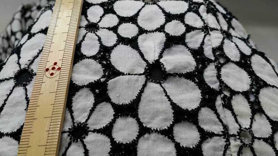 『なぁ～にぃ～　スカートが破れてまったぁ～？あきらめんときゃ～うちらが上手にそそくるでよぉ～♪』|愛知洗い人｜愛知県染み抜きのできるクリーニング店紹介サイト