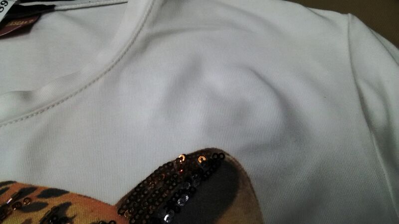 ハイターで移染を漂白のつもりが、ハイターで顔面が蒼白|愛知洗い人｜愛知県染み抜きのできるクリーニング店紹介サイト