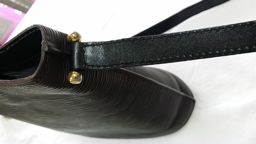 密着！FENDIバックのフルリメイク♪　～針と私の24時、終わる気がしない・・(笑)～|愛知洗い人｜愛知県染み抜きのできるクリーニング店紹介サイト