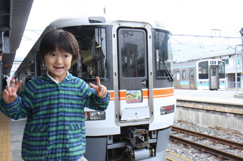（金曜コラム）凛之介と飯田線臨時急行秘境駅号での旅|愛知洗い人｜愛知県染み抜きのできるクリーニング店紹介サイト