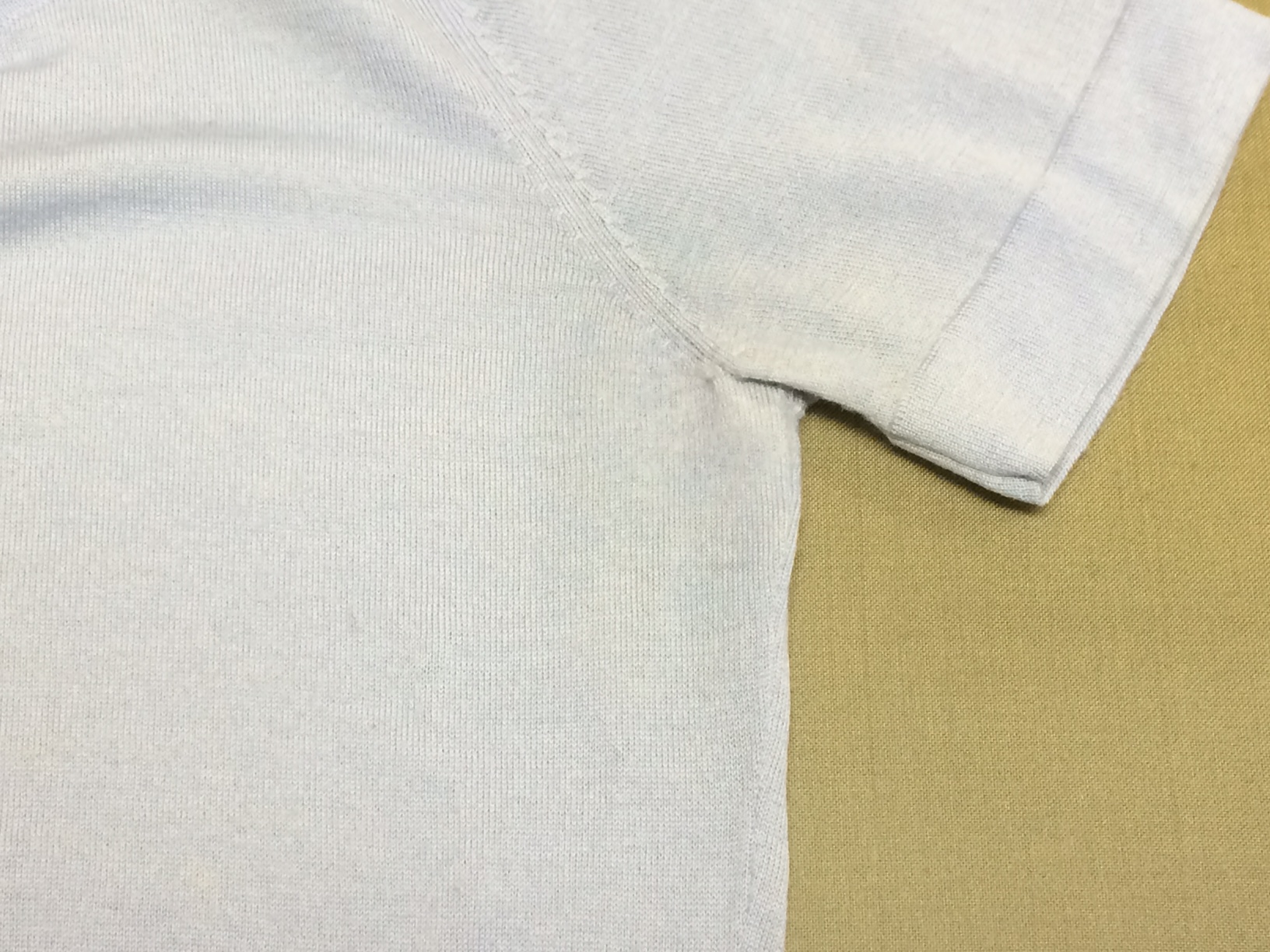 汗による色褪せ！|愛知洗い人｜愛知県染み抜きのできるクリーニング店紹介サイト