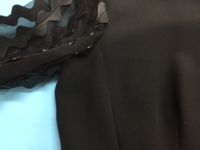 シルクワンピースの脇の汗ジミ|愛知洗い人｜愛知県染み抜きのできるクリーニング店紹介サイト