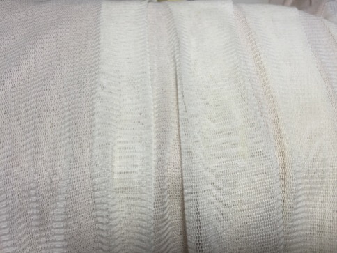 シルクのブラウスの染みとって下さい。|愛知洗い人｜愛知県染み抜きのできるクリーニング店紹介サイト