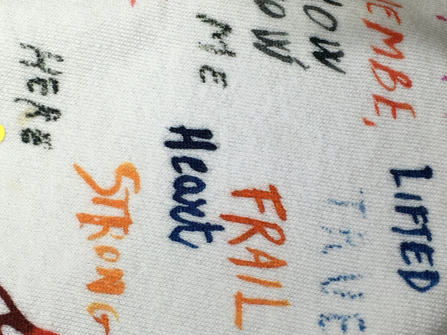 大切なプレゼントに！|愛知洗い人｜愛知県染み抜きのできるクリーニング店紹介サイト