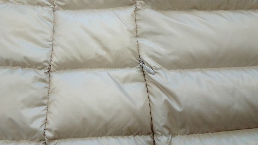 MONCLER　ダウンベストをベストな状態に♪|愛知洗い人｜愛知県染み抜きのできるクリーニング店紹介サイト