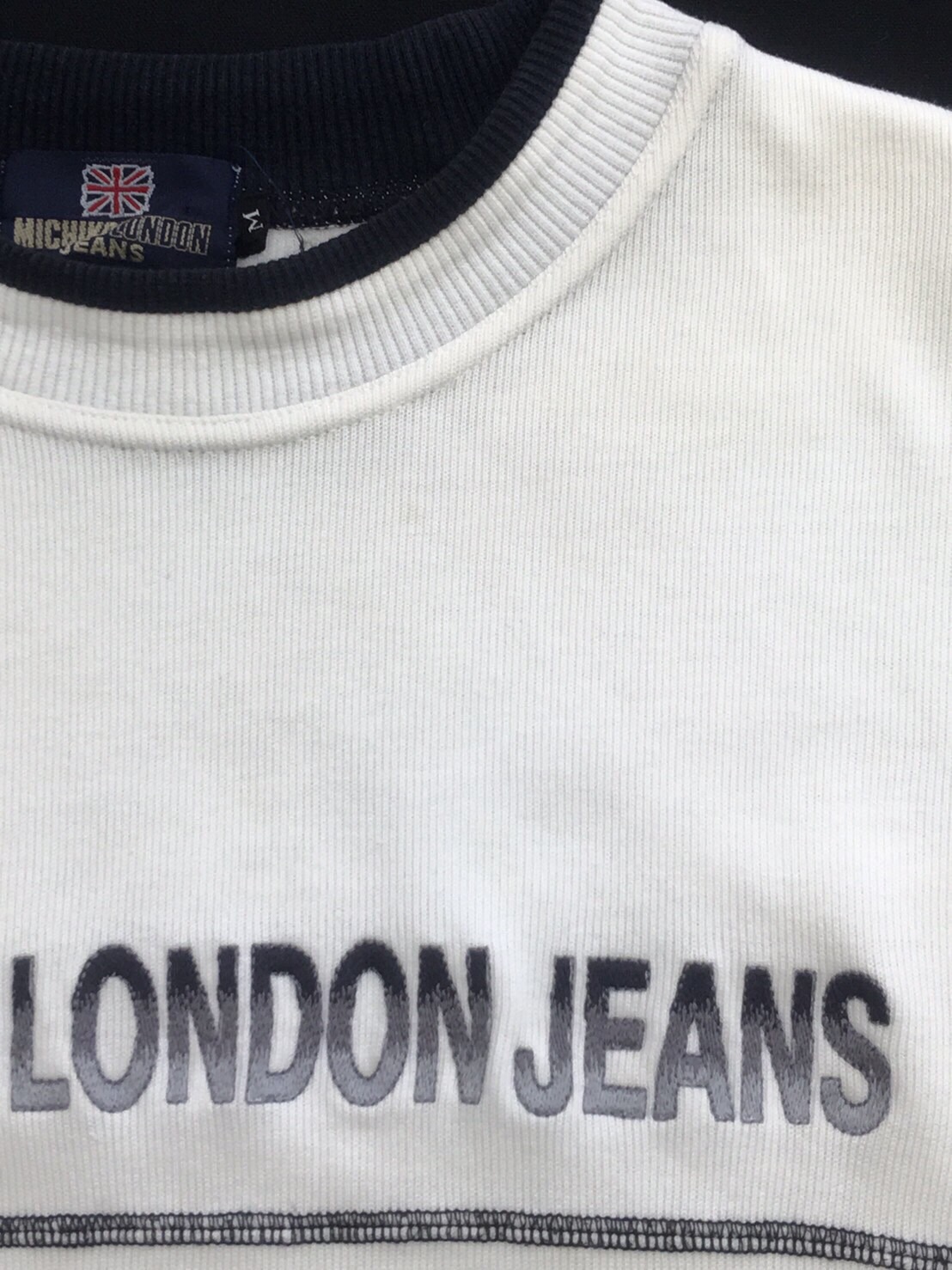 しみがある為着れなかった思い出のトレーナー|愛知洗い人｜愛知県染み抜きのできるクリーニング店紹介サイト