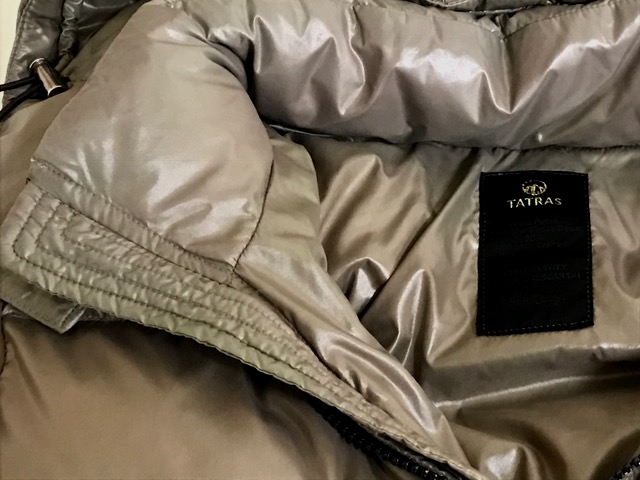 ラグジュアリー（luwxury）ダウン　どうして色ハゲ・色褪せ・変退色をするの？|愛知洗い人｜愛知県染み抜きのできるクリーニング店紹介サイト