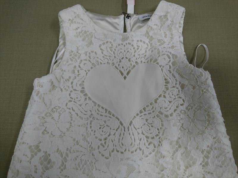 子供のワンピースがシミだらけ・・・(+o+)|愛知洗い人｜愛知県染み抜きのできるクリーニング店紹介サイト