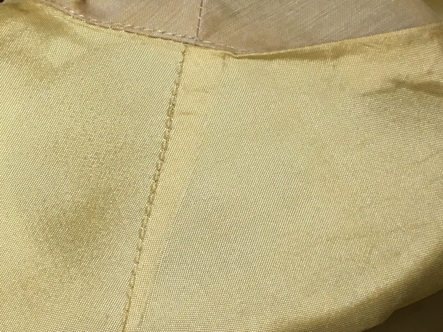 脇の汗には、ご注意を！|愛知洗い人｜愛知県染み抜きのできるクリーニング店紹介サイト