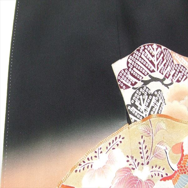 留袖着物に付いた白いカビのシミ抜き、稲沢市H様からの依頼です。|愛知洗い人｜愛知県染み抜きのできるクリーニング店紹介サイト