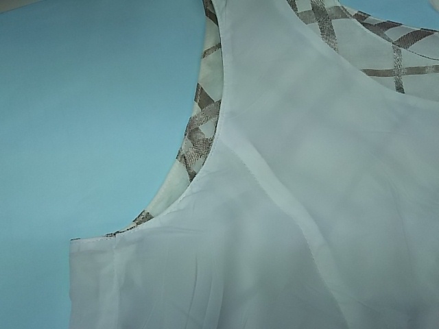 タンクトップによくある　汗染み　の取れにくい原因は？|愛知洗い人｜愛知県染み抜きのできるクリーニング店紹介サイト