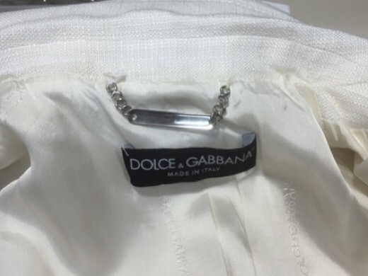 ジャケットの襟の黄ばみ汚れ|愛知洗い人｜愛知県染み抜きのできるクリーニング店紹介サイト