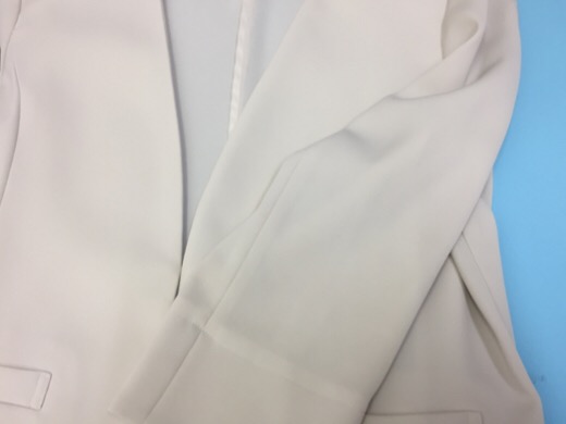 ジャケットに革の色移り|愛知洗い人｜愛知県染み抜きのできるクリーニング店紹介サイト