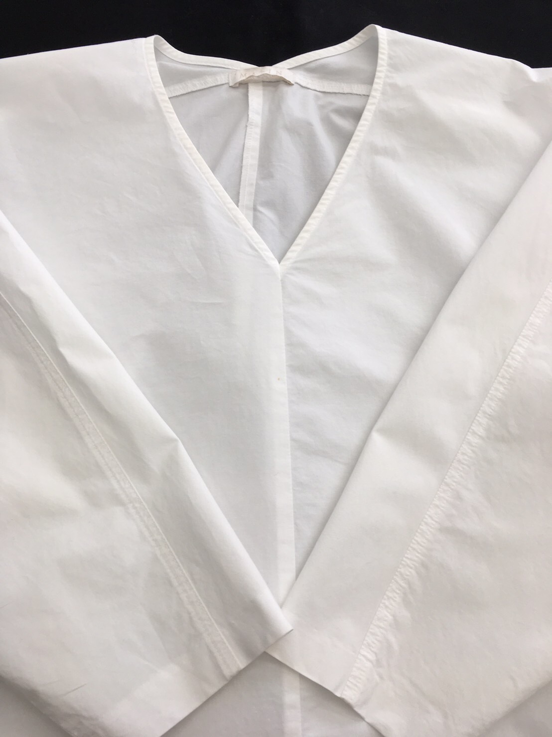 塩素系漂白剤を使ったら　一部がピンク色になったブラウス|愛知洗い人｜愛知県染み抜きのできるクリーニング店紹介サイト