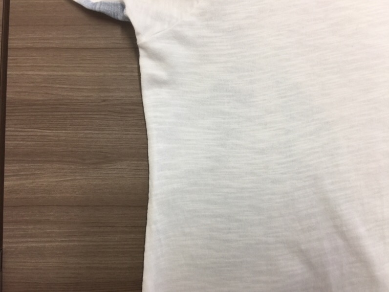 Tシャツについた赤サビ & 店主 ムーンライトながらに乗る|愛知洗い人｜愛知県染み抜きのできるクリーニング店紹介サイト