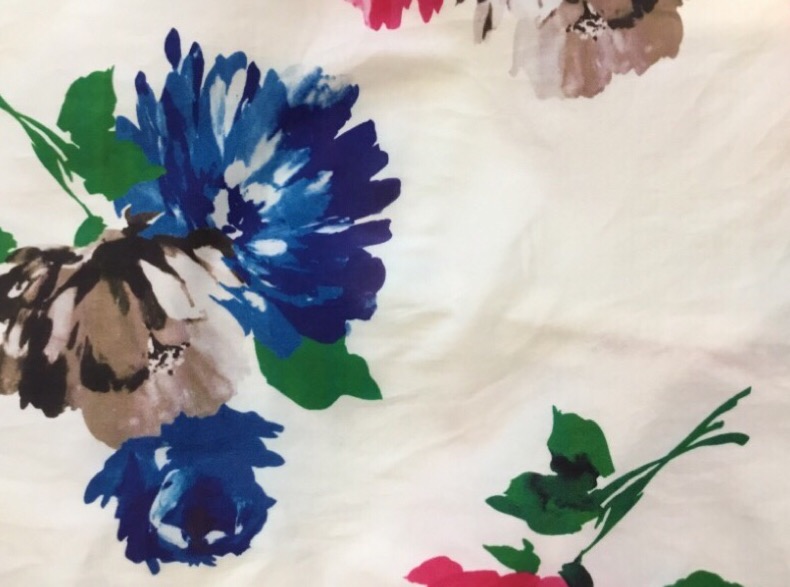 ワンピースの色が泣いて心が泣いた(T ^ T)|愛知洗い人｜愛知県染み抜きのできるクリーニング店紹介サイト