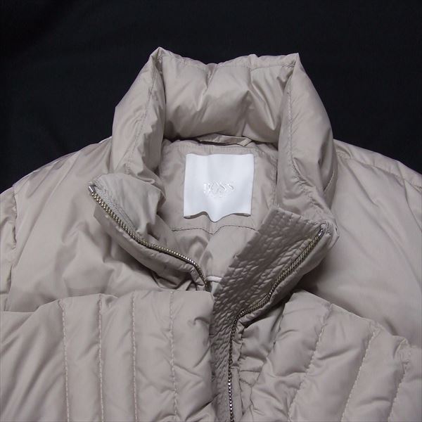 ヒューゴボスダウンコート、黄ばみ黒ずみしみ抜き、津島市Ｋ様からの依頼です|愛知洗い人｜愛知県染み抜きのできるクリーニング店紹介サイト