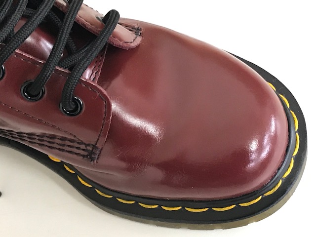 ショ－トブーツ　つま先の擦り傷　キレイに直りますか？|愛知洗い人｜愛知県染み抜きのできるクリーニング店紹介サイト