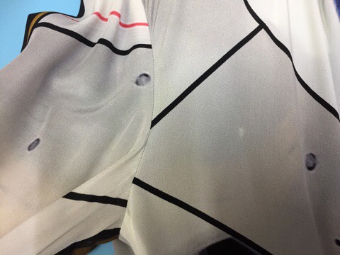 脇のシミ何とかなりますか？|愛知洗い人｜愛知県染み抜きのできるクリーニング店紹介サイト