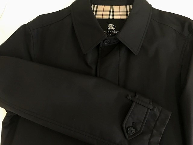 バ－バリ－（BURBERRY)のコ－ト　色あせ修正・焼け直し・染め替え・色修正はお任せ下さい！|愛知洗い人｜愛知県染み抜きのできるクリーニング店紹介サイト