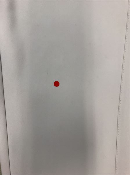 ズボンに付いた食べ物がシミに(ToT)|愛知洗い人｜愛知県染み抜きのできるクリーニング店紹介サイト