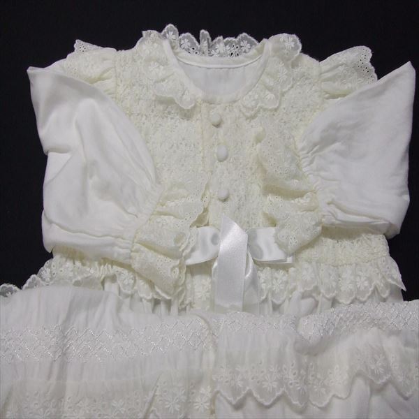 セレモニードレス、３０年前の黄ばみしみ抜き、岐阜県土岐市からの依頼です。|愛知洗い人｜愛知県染み抜きのできるクリーニング店紹介サイト