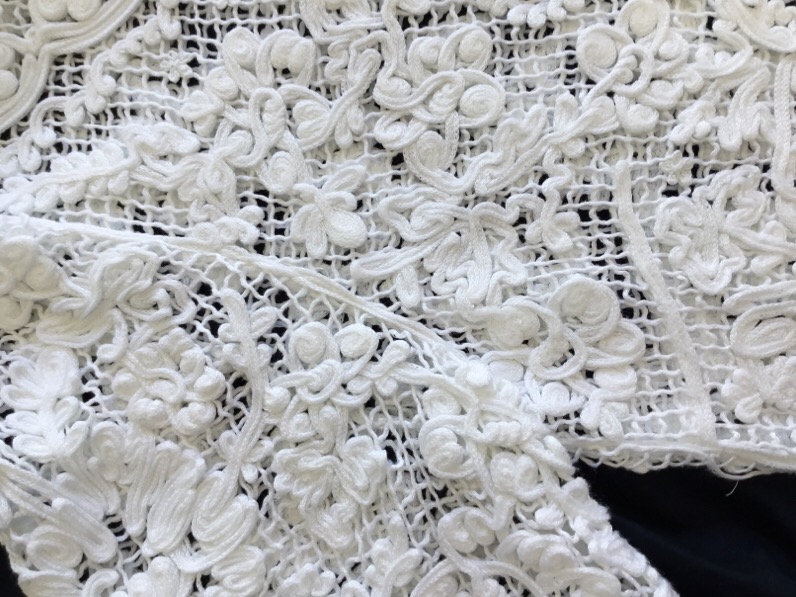 汗は衣類を傷めます・・・|愛知洗い人｜愛知県染み抜きのできるクリーニング店紹介サイト