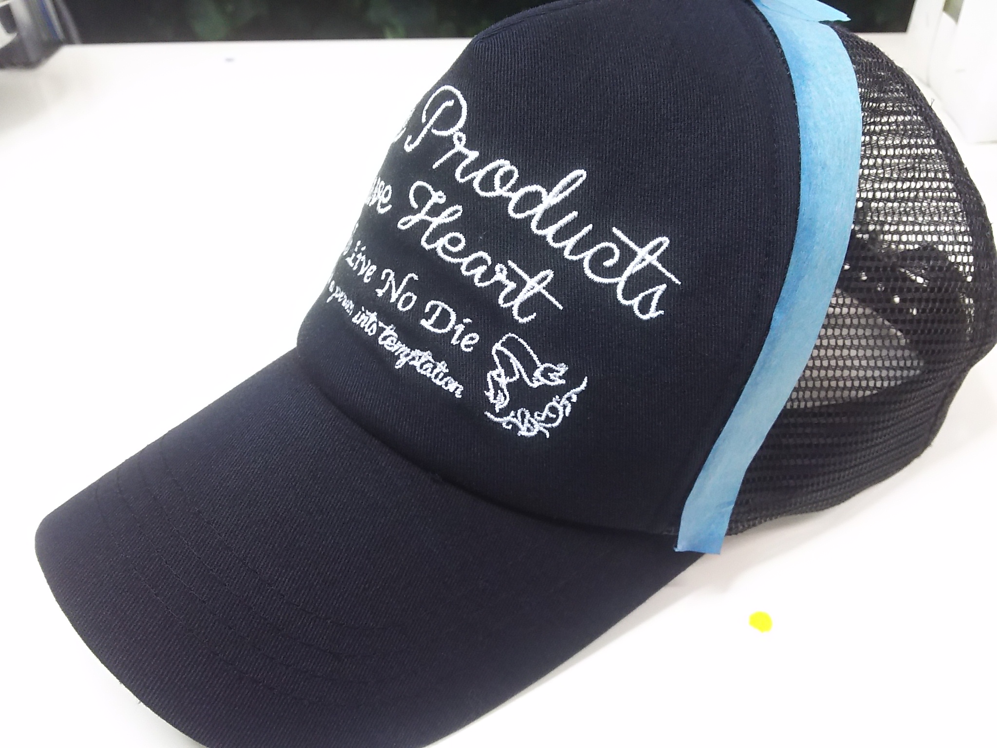 帽子キャップの色あせ 色ハゲを修正復元します|愛知洗い人｜愛知県染み抜きのできるクリーニング店紹介サイト