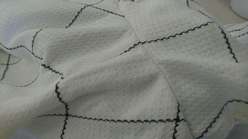 油断すゆとクリーニング屋さんの嫁でもなる、脇の黄ばみ！|愛知洗い人｜愛知県染み抜きのできるクリーニング店紹介サイト