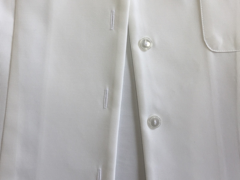 制服に付いた黒いシミ & 店主 嵐電+ 阪急 京とれいん雅洛に乗る|愛知洗い人｜愛知県染み抜きのできるクリーニング店紹介サイト