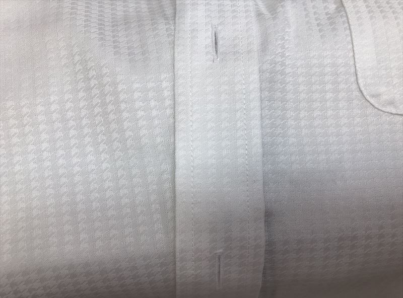 ワイシャツについた赤いボールペンのインク|愛知洗い人｜愛知県染み抜きのできるクリーニング店紹介サイト