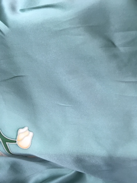 シルクショール、美味しい食事の夢の痕？|愛知洗い人｜愛知県染み抜きのできるクリーニング店紹介サイト