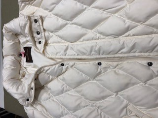 ダウンコート（モンクレール）の激しい汚れ除去！！|愛知洗い人｜愛知県染み抜きのできるクリーニング店紹介サイト