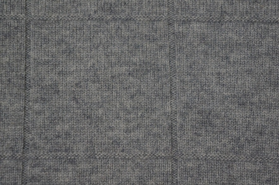 セーターに付いた血液の跡|愛知洗い人｜愛知県染み抜きのできるクリーニング店紹介サイト