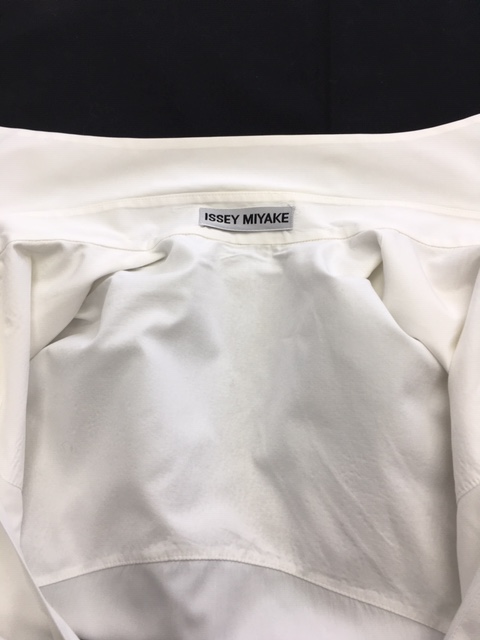 黄ばみバスター|愛知洗い人｜愛知県染み抜きのできるクリーニング店紹介サイト